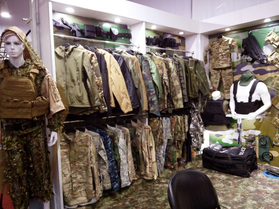 Men′ S Bdu Military Uniform Khaki
